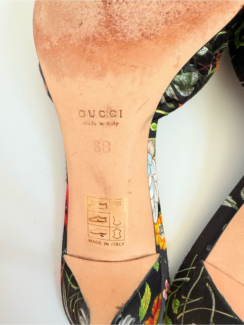 Gucci Flora Satin Bow Mule Heels Black Floral Sandals US 6 Vintage Y2K - Picture 8 of 11
